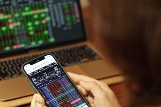 Hàng loạt website và app giao dịch có dấu hiệu huy động vốn, Ủy ban Chứng khoán Nhà nước cảnh báo