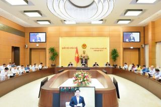 Ủy ban Thường vụ Quốc hội xem xét việc phân bổ vốn đầu tư 03 chương trình mục tiêu và điều chỉnh kế hoạch vốn vay lại năm 2022 của các địa phương