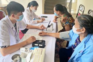 Bệnh viện Đa khoa tỉnh Thanh Hóa: Ngày hội “Chăm sóc sức khỏe người cao tuổi”