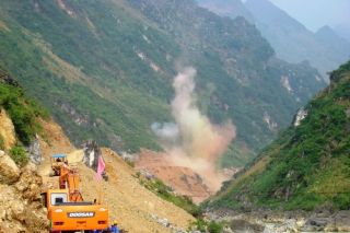 Trong vòng 45 phút, liên tiếp xảy ra 4 trận động đất tại Kon Tum