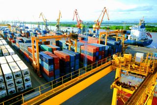 Trong 7 tháng đầu năm, Hoa Kỳ là thị trường XK lớn nhất của Việt Nam kim ngạch ước đạt 52,4 tỷ USD
