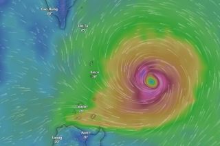 Xuất hiện cơn bão gần Biển Đông và hướng di chuyển rất phức tạp