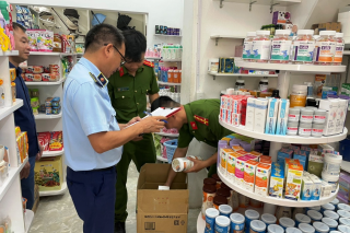 Cục Quản lý thị trường Lạng Sơn: Đẩy mạnh chống buôn lậu và hàng giả
