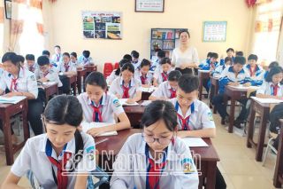 Bộ Giáo dục và Đào tạo yêu cầu tuyệt đối không để xảy ra tình trạng “lạm thu” đầu năm học