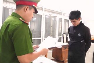 Công an Đà Nẵng bắt nhân viên ngân hàng lừa tiền của đồng nghiệp nữ hơn 1,5 tỷ đồng