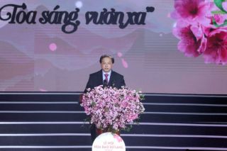 Tưng bừng lễ hội Hoa đào Xứ Lạng 2024