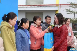 “Tết sum vầy - Xuân chia sẻ” cho đoàn viên, người lao động xứ Thanh