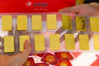Giá vàng hôm nay 8/9: Neo đỉnh kỷ lục 135,4 triệu đồng/lượng, chuyên gia dự báo còn tăng sốc