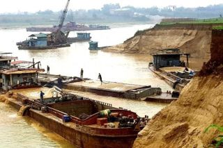 Nam Định tăng cường công tác quản lý hoạt động liên quan đến khoáng sản cát