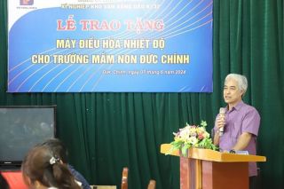 Xí nghiệp Kho vận Xăng dầu Hải Dương trao tặng điều hòa cho trường mầm non