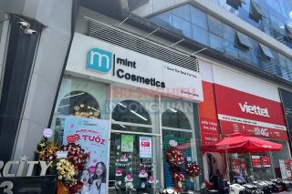Mỹ phẩm Mint Cosmetics: Một số hàng hoá nước ngoài bày bán không có tem nhãn phụ Tiếng Việt
