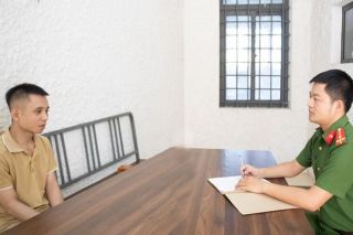 Bắt đối tượng lừa đảo bán hàng điện tử trên mạng