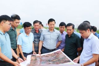 Chủ tịch tỉnh Bắc Ninh phê bình một số nhà thầu chưa quyết liệt đẩy nhanh tiến độ dự án đường Vành đai 4