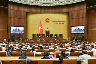 Hôm nay, Quốc hội nghe báo cáo về thị trường bất động sản, nhà ở xã hội, giám sát chuyên đề và 1 Luật sửa đổi
