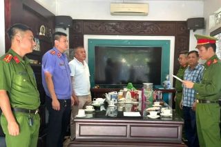 Khởi tố một giám đốc công ty khai thác, kinh doanh khoáng sản