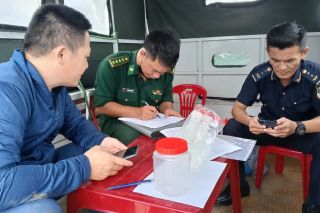 Xác minh làm rõ 1.500 viên ma túy tổng hợp trôi dạt vào bờ biển