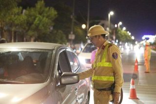 Tỉnh Nghệ An xử phạt 2 cá nhân vi phạm giao thông vì sử dụng ma túy
