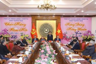 Thường trực Tỉnh ủy Thanh Hóa gặp mặt nguyên lãnh đạo tỉnh nhân dịp Tết Nguyên đán Ất Tỵ 2025