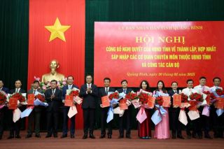 Quảng Bình bổ nhiệm các giám đốc sở sau khi thành lập sở mới