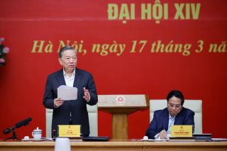 Nếu Báo cáo Chính trị là ngọn đuốc soi đường thì Báo cáo Kinh tế - xã hội phải là cẩm nang hành động