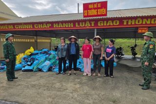 Kịp thời ngăn chặn hơn 4 tấn xúc xích đông lạnh đang trên đường đi tiêu thụ