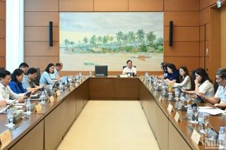 Mở ra “hành lang công bằng” để tiến tới phổ cập giáo dục 12 năm trong tương lai