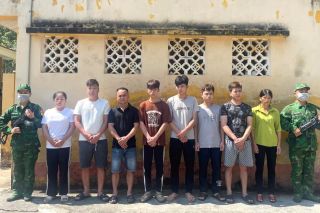 Triệt phá đường dây tổ chức cho người nước ngoài nhập cảnh trái phép, bắt giữ 8 đối tượng