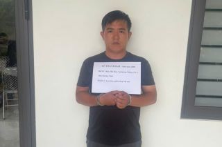 Bắt giữ đối tượng lừa đảo chiếm đoạt tài sản tại phường Móng Cái 1