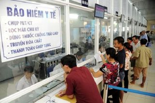 Hướng dẫn khám BHYT mới: Gặp lỗi thẻ điện tử vẫn được chữa trị, thủ tục đơn giản hơn