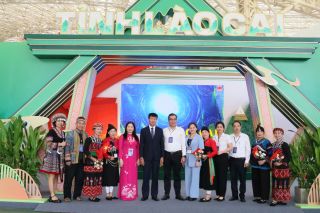 Ấn tượng khu trưng bày của tỉnh Lào Cai tại Triển lãm Thành tựu Đất nước