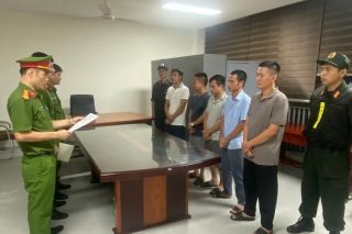 Hối lộ để thông chốt kiểm lâm, 10 đối tượng bị Công an tỉnh Thanh Hóa khởi tố