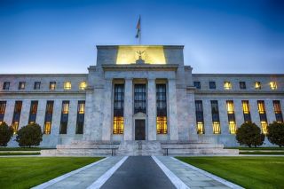 Fed hạ lãi suất lần đầu trong năm 2025