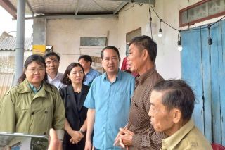 Ninh Bình: Thăm hỏi, hỗ trợ gia đình bị thiệt hại nặng do bão số 10