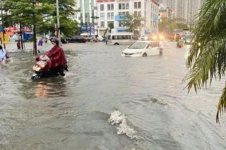 Sở Xây dựng Hà Nội xin lỗi người dân sau trận ngập lịch sử ngày 30/9