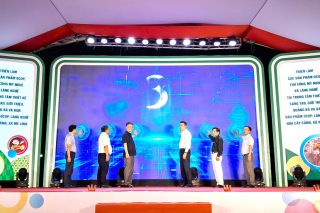 Hà Nội đẩy mạnh quảng bá sản phẩm OCOP, làng nghề gắn với phát triển du lịch