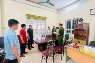Khởi tố kế toán Công ty CP Môi trường đô thị tỉnh Lào Cai về tội “Mua bán trái phép hóa đơn”
