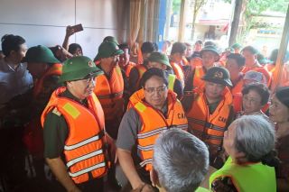 Thủ tướng Phạm Minh Chính tới Thái Nguyên thăm hỏi người dân, chỉ đạo khắc phục hậu quả mưa lũ