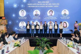 Xây dựng một Việt Nam hùng cường trong kỷ nguyên số.