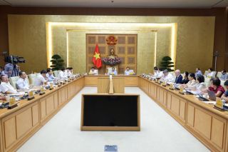 Thường trực Chính phủ làm việc với các hiệp hội, doanh nghiệp về tháo gỡ vướng mắc hợp chuẩn, hợp quy hàng hóa