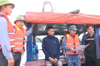 Ninh Bình quyết liệt ngăn chặn khai thác IUU, đẩy nhanh đăng ký và cấp phép tàu cá
