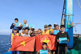 Hải đoàn Biên phòng 48 quyết liệt chống khai thác IUU trên vùng biển miền Trung