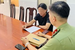 Công an Cà Mau xử phạt người đăng tải video có nội dung sai sự thật về việc tinh gọn bộ máy