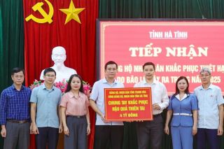 Thanh Hóa hỗ trợ Hà Tĩnh 4 tỷ đồng khắc phục hậu quả bão lũ