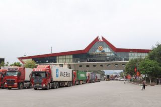 Lạng Sơn: Thông quan 1.756 phương tiện trong ngày 13/11