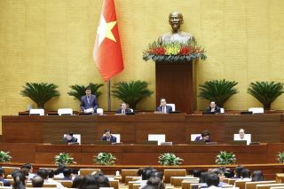 Quốc hội thảo luận nhiều nội dung quan trọng, biểu quyết thông qua Nghị quyết về phương án phân bổ ngân sách