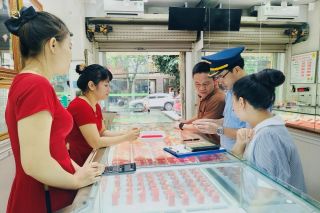 Thuế TP. Hà Nội phát hiện nhiều giao dịch bất thường trong hoạt động kinh doanh vàng