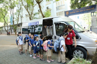 Trường học ở Hà Nội được thu 12.000 đồng/giờ nếu phụ huynh đón con muộn