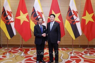 Chủ tịch nước Lương Cường chủ trì chiêu đãi cấp nhà nước Quốc vương Brunei