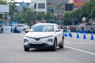 VinFast VF 6 đáng tiền nhất phân khúc B-SUV: Chất xe hạng C, chi phí như xe hạng A