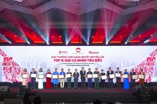 Ủy ban Trung ương MTTQ Việt Nam cùng Sabeco và báo Đại Đoàn Kết công bố top 15 gương mặt truyền lửa